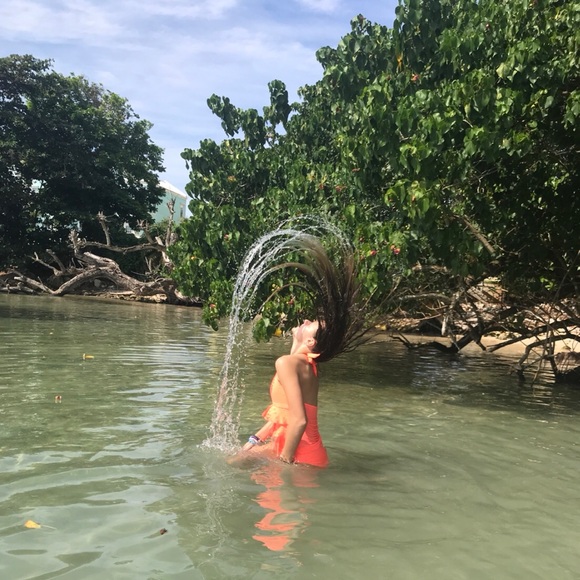 Meet your Posher, Leah - Picture 1 of 1